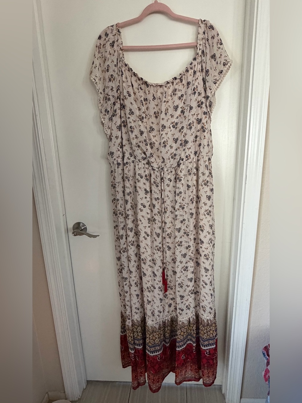 Floral Boho Maxi Dress in Light Beige with Border Print